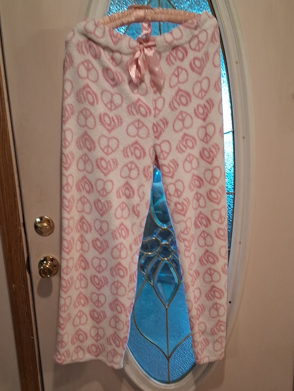 Womens/ Juniors Pink Peace Sign Fleece Pajama Pants
